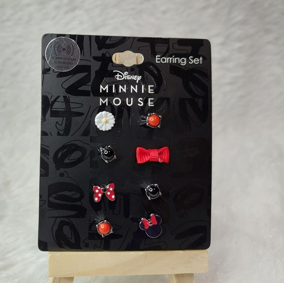 3/$20 minnie mouse earrings - Picture 1 of 3